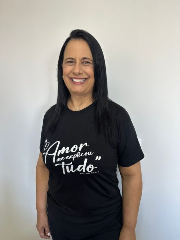 Camiseta O Amor me explicou tudo